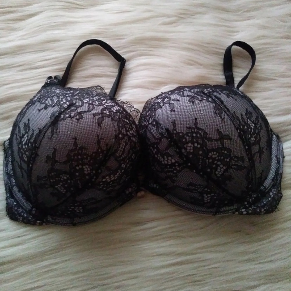 Victoria Secret Bombshell Bra